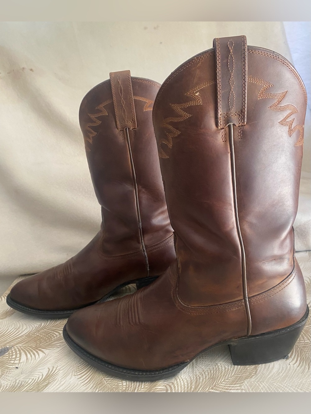 Ariat Men's Brown Leather Western Pull-On Boots Size 11-EE.